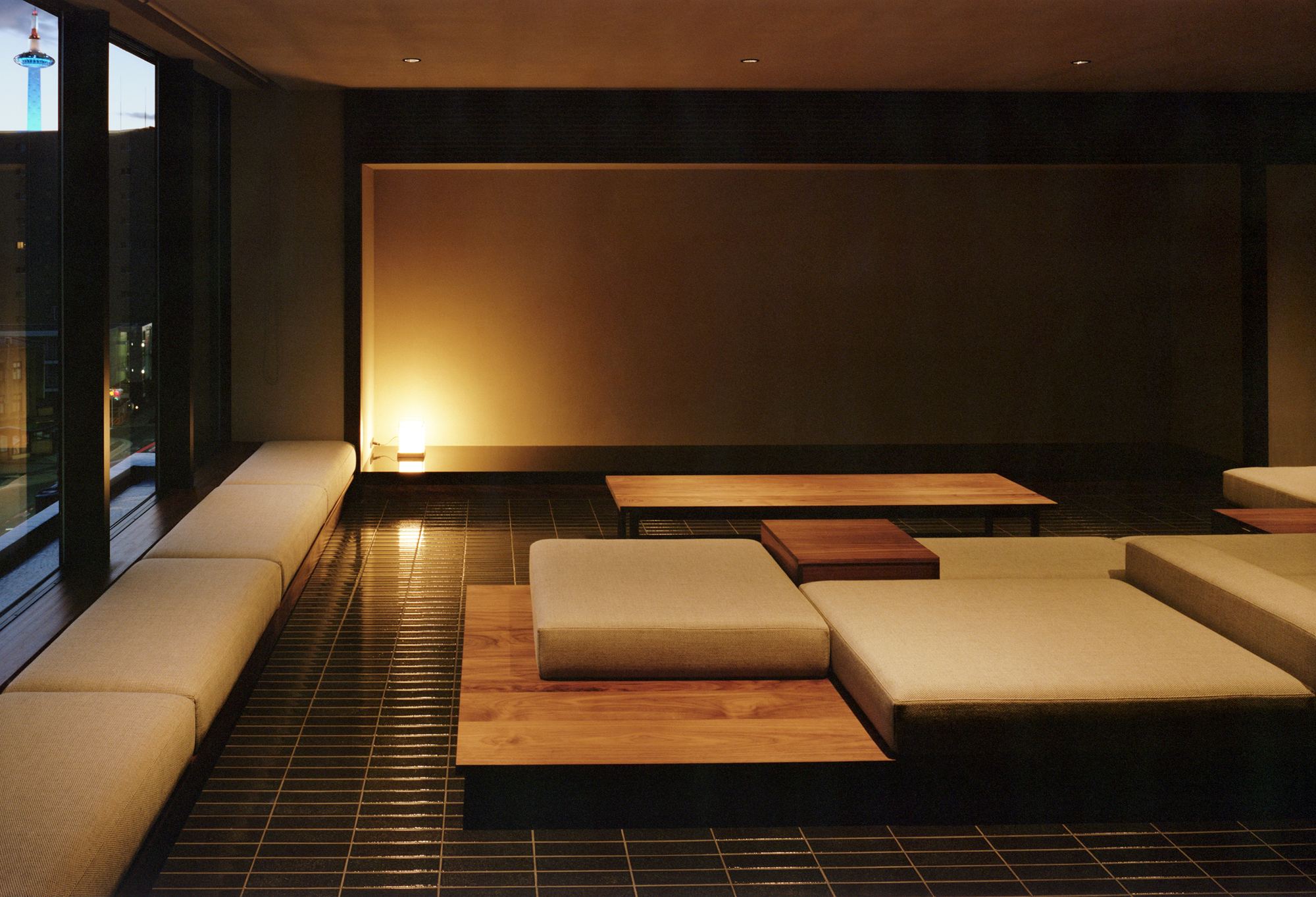 京都某所ホテル_特注ソファ