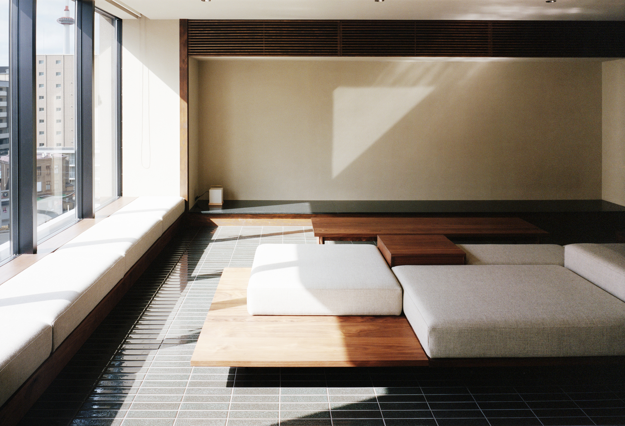 京都某所ホテル_特注ソファ